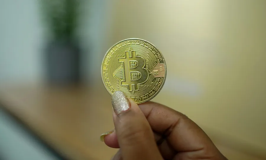 What is Aave (AAVE) Cryptocurrency Token? - Aave, Lending, DeFi Protocol 1 What is Aave (AAVE) Cryptocurrency Token? - Aave, Lending, DeFi Protocol - readd.org 2025