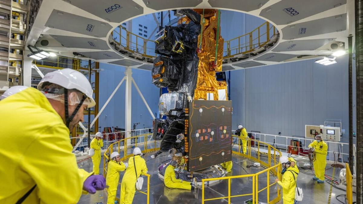 New MetOp Weather Satellite Encapsulated for Ariane 6 Launch 1 New MetOp Weather Satellite Encapsulated for Ariane 6 Launch - readd.org 2025