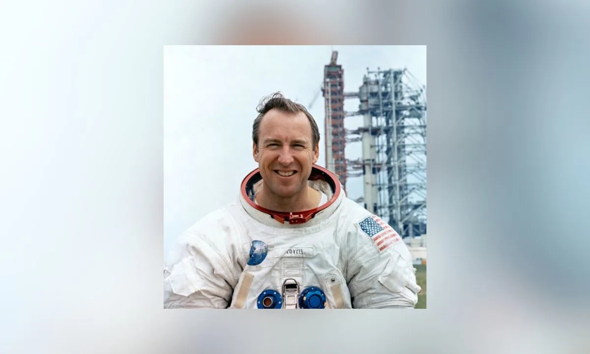 Former Apollo 13 Commander James Lovell Dies at 97 1 Former Apollo 13 Commander James Lovell Dies at 97 - readd.org 2025