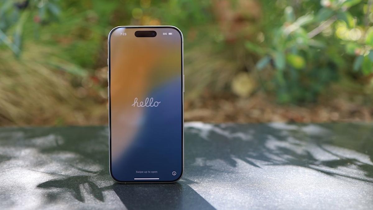 Potential Orange Finish for iPhone 17 Pro Sparks Debate Among Tech Enthusiasts 1 Potential Orange Finish for iPhone 17 Pro Sparks Debate Among Tech Enthusiasts - readd.org 2025