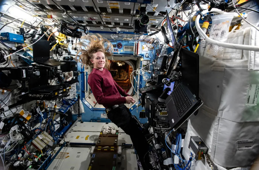 Colorado Astronaut Returns to Earth After Five-Month Space Station Mission - readd.org 2025