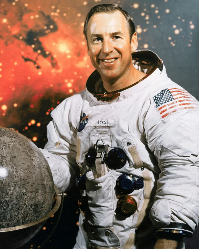 James A. Lovell Jr., Titan of Space Exploration and Apollo 13 Commander, Passes Away at 97 1 James A. Lovell Jr., Titan of Space Exploration and Apollo 13 Commander, Passes Away at 97 - readd.org 2025