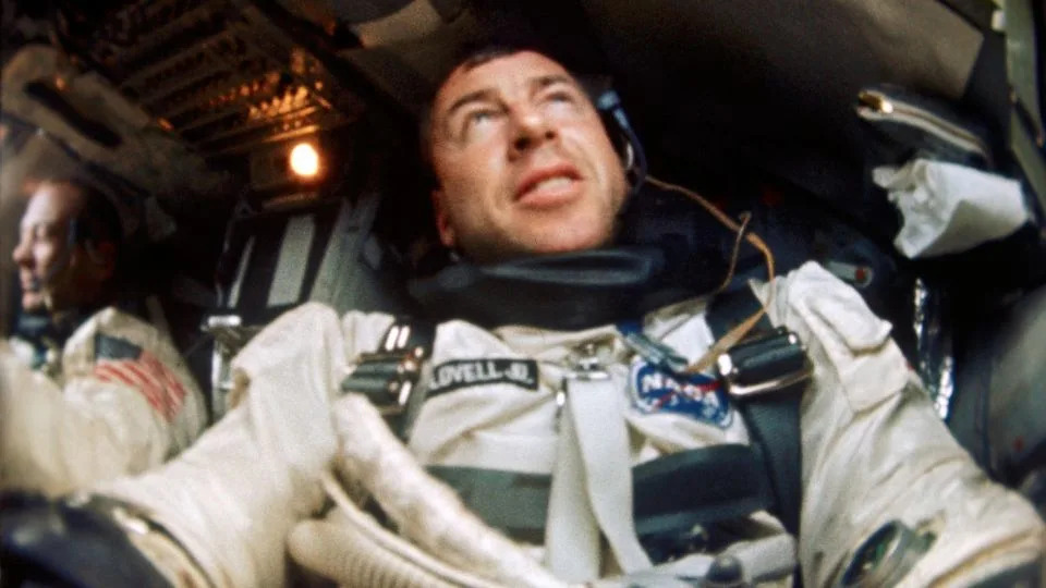 James Lovell, Astronaut and Apollo 13 Commander, Dies at 97 1 James Lovell, Astronaut and Apollo 13 Commander, Dies at 97 - readd.org 2025