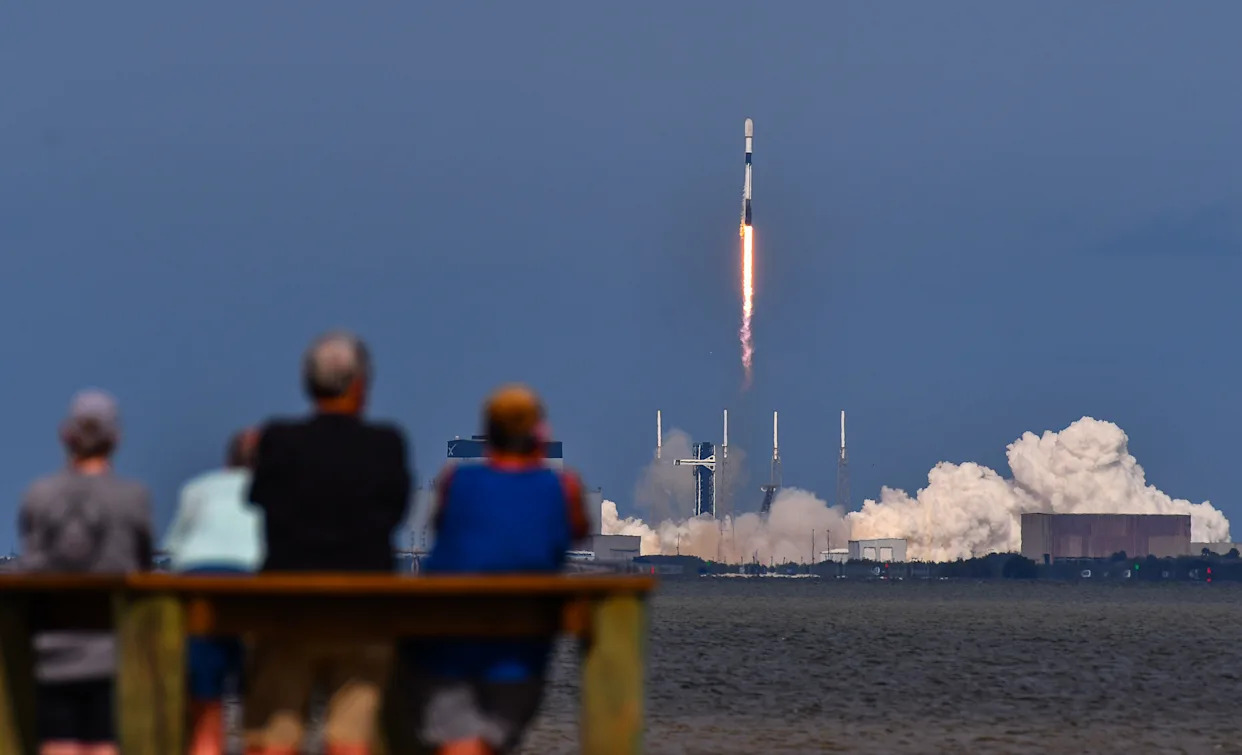 SpaceX Aims for Early Thursday Starlink Launch from Florida's Space Coast 1 SpaceX Aims for Early Thursday Starlink Launch from Florida's Space Coast - readd.org 2025